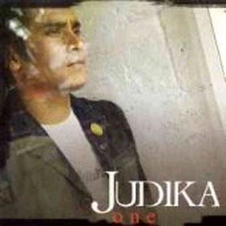 gambar Judika Sakura Dalam Pelukan image gambar Judika Sakura Dalam Pelukan image