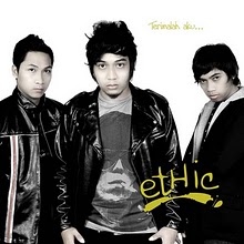 gambar Ethic Terlalu Lama (Menunggu Putusmu) image gambar Ethic Terlalu Lama (Menunggu Putusmu) image