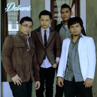 gambar Debumi Kau Menikah Dengannya image