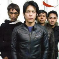 gambar Peterpan Separuh Aku image