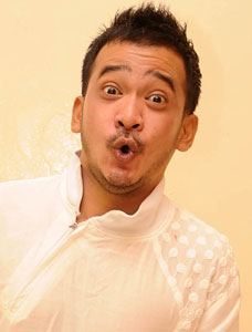 gambar Ruben Onsu Judul-Judulan (feat. Gina Jengkelin) image gambar Ruben Onsu Judul-Judulan (feat. Gina Jengkelin) image