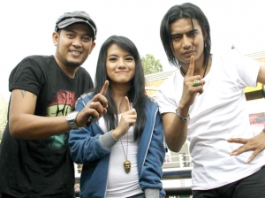 gambar Setia Band Sholat Malam image gambar Setia Band Sholat Malam image