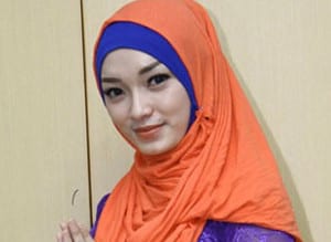 Lirik Lagu Zaskia & Siti Badriah Tobat Maksiat
