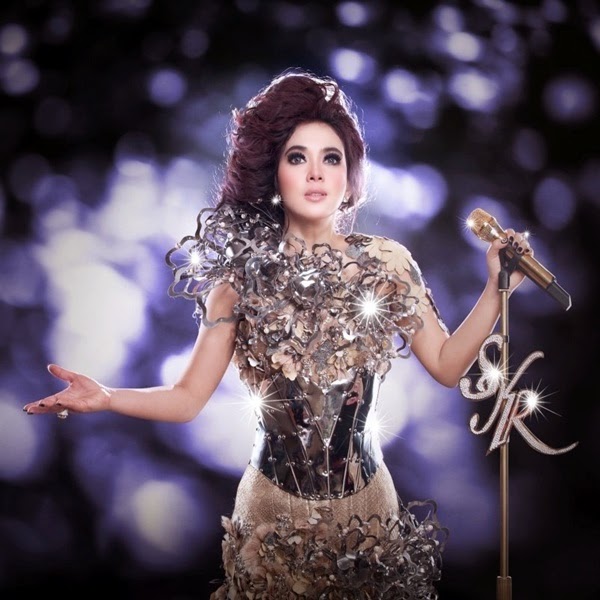 gambar Syahrini Seperti Itu… Lalu? image gambar Syahrini Seperti Itu… Lalu? image