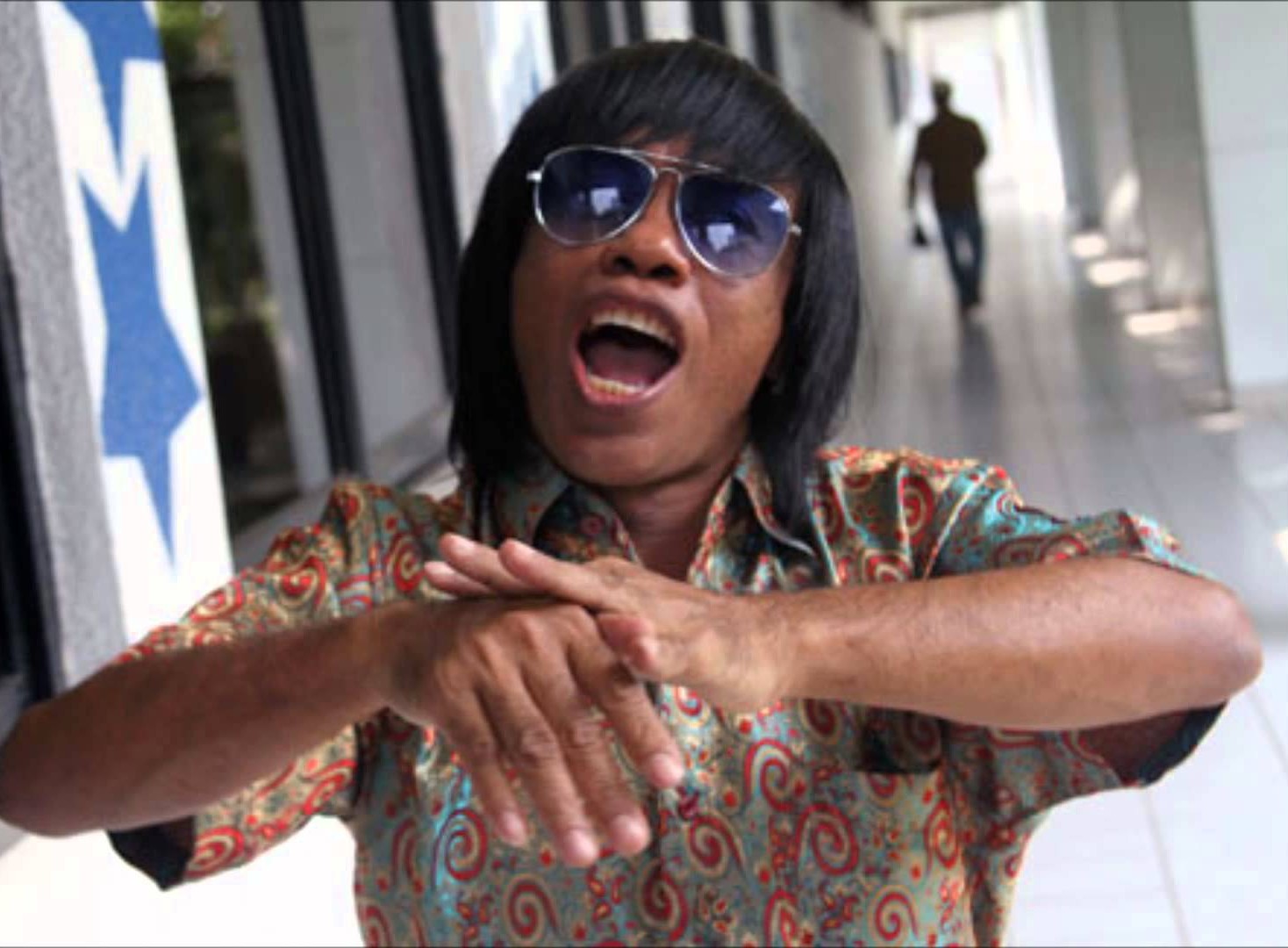 gambar Master Tarno Awa Awa (feat. Cinta) image gambar Master Tarno Awa Awa (feat. Cinta) image